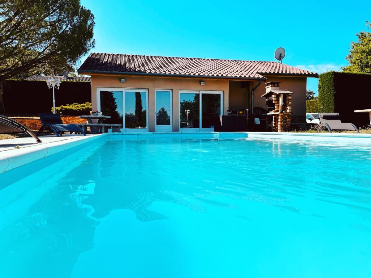 La Villa Perroquet Poncins ภายนอก รูปภาพ