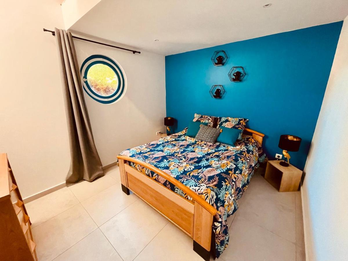 La Villa Perroquet Poncins ภายนอก รูปภาพ